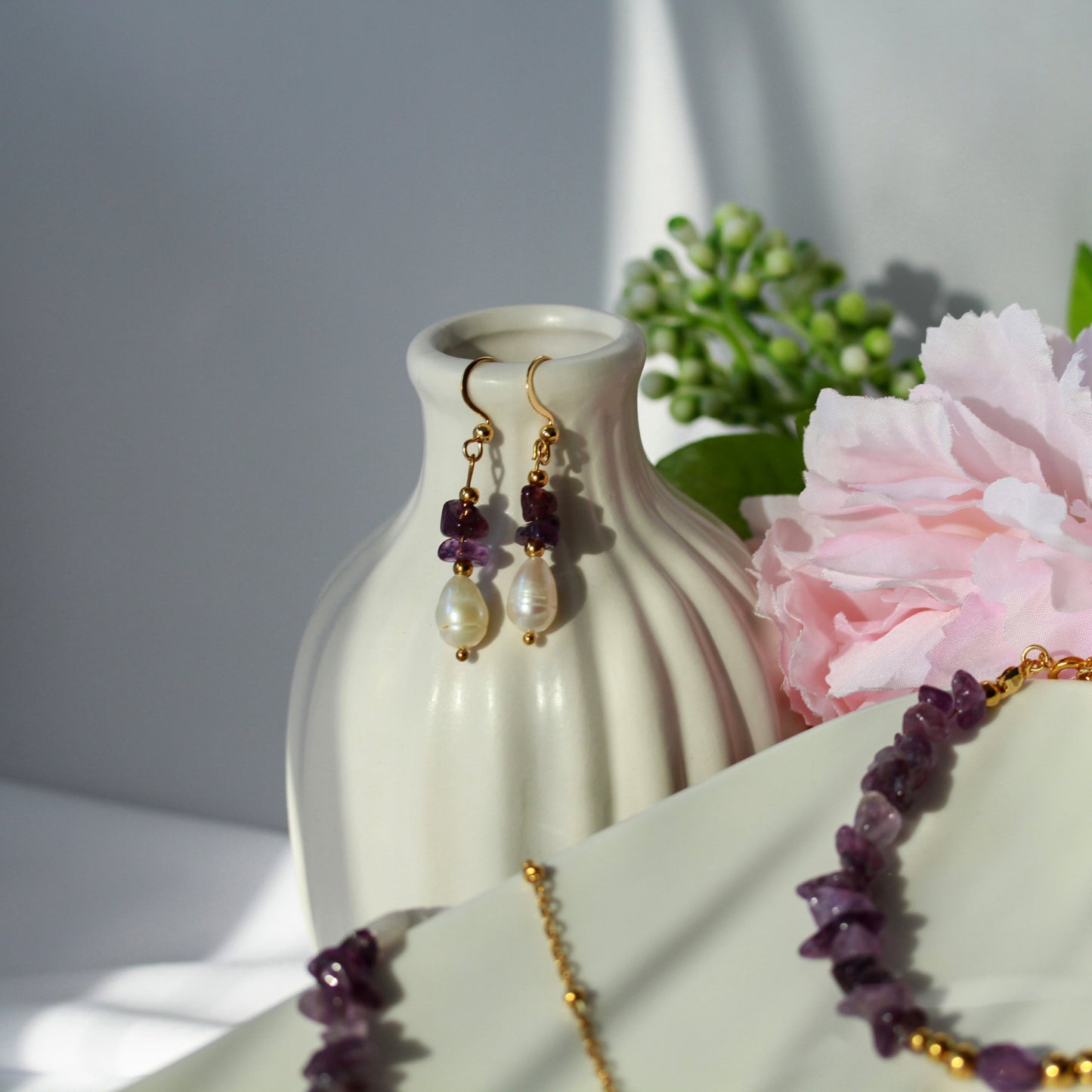 Amethyst Veil – Schmuckset mit Halskette, Armband & Ohrringen