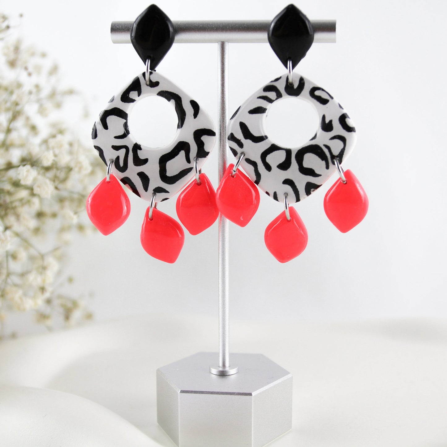 Leo Point Neon – Statement-Ohrringe mit Neon-Akzent