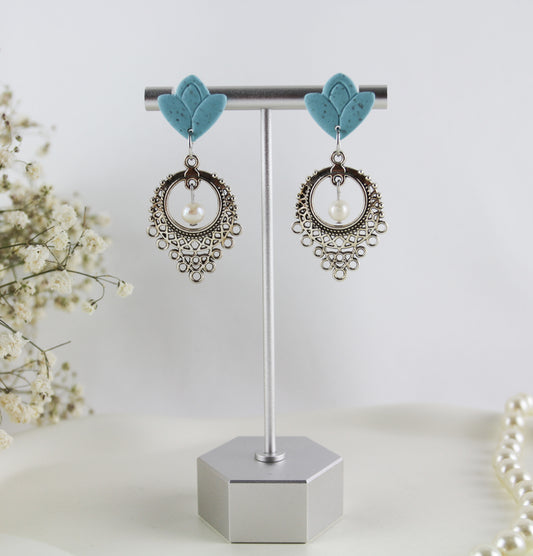 Türkise Oriental Boho Ohrringe mit Silberakzenten – Handgefertigte Polymer Clay Ohrringe