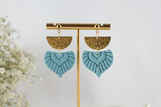Türkise Oriental Boho Ohrringe mit Goldakzenten – Handgefertigte Polymer Clay Statement