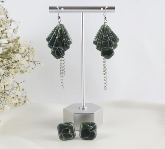 Grün Naturstein-Marmor Ohrringe mit Kettenelement – Handgefertigte Statement Pieces