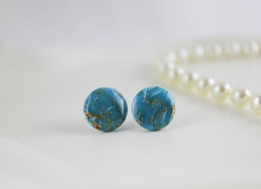 Elegante Türkis-Gold Ohrstecker – Handgefertigte Polymer Clay Ohrringe