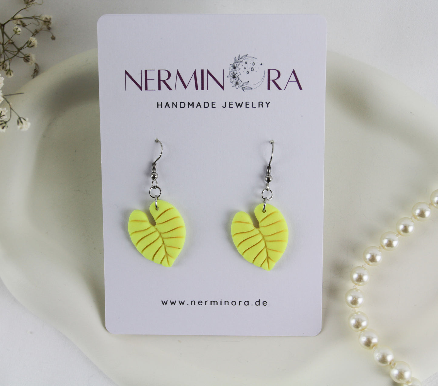 Sommer Neon Monstaria Blatt Polymer Clay Ohrringe