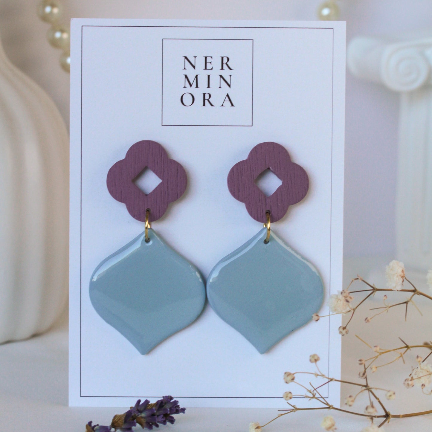 Blush Garden Mauve Bloom Drop – Dreistufige Ohrhänger in Mauve und Petrol