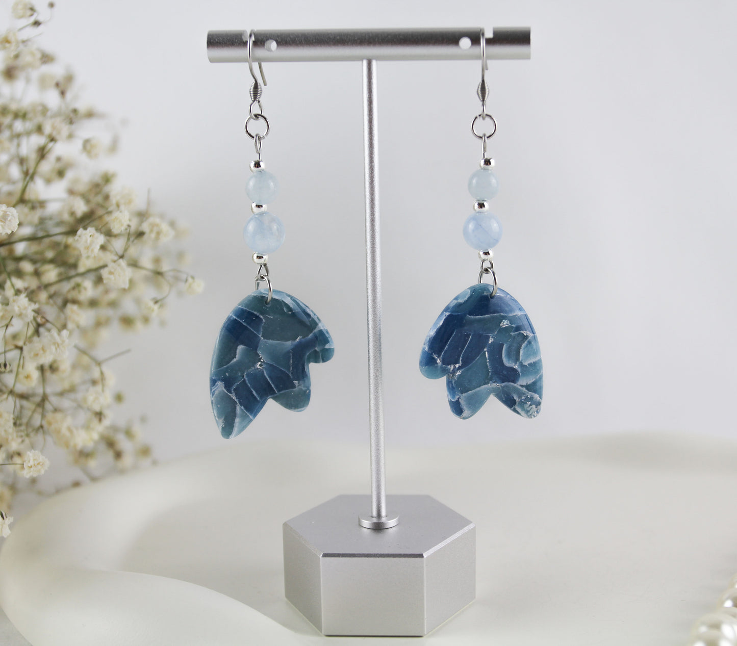 Blaue natursteininspirierte Flügel Polymer Clay Ohrringe - Kollektion