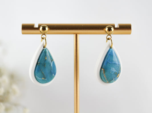 Türkis-Weiß Marmor Tropfen Ohrringe – Handgefertigte Polymer Clay Statement