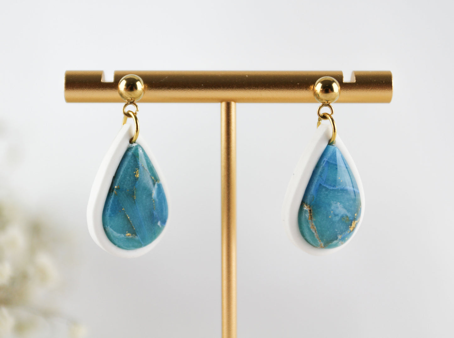 Türkis-Weiß Marmor Tropfen Ohrringe – Handgefertigte Polymer Clay Statement
