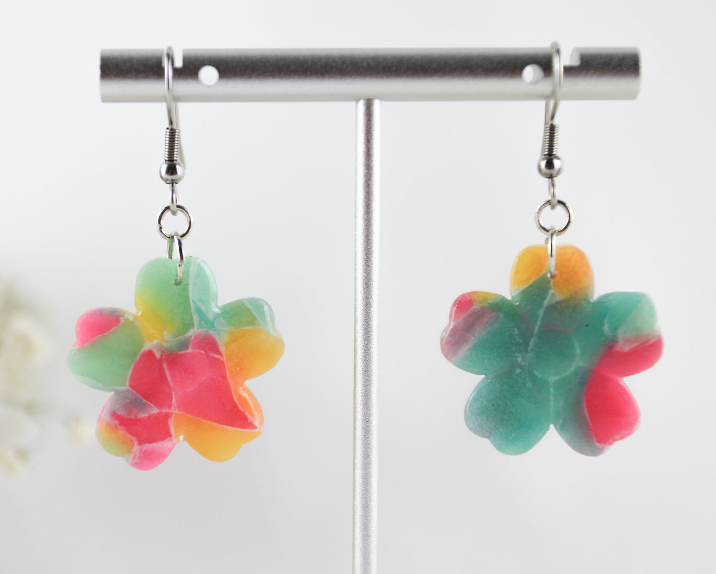 Bunte Marmor imitierte Polymer Clay Ohrringe und Ohrstecker