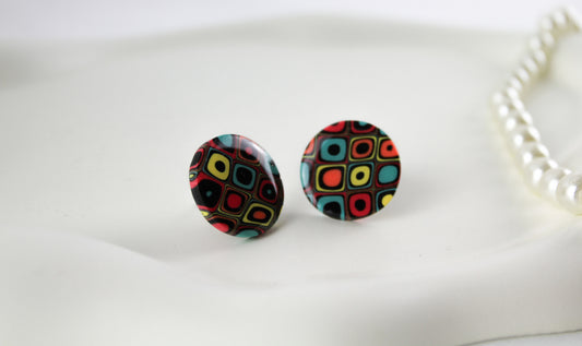Runde Retro Ohrstecker – Polymer Clay Vintage Inspired | Handgemacht