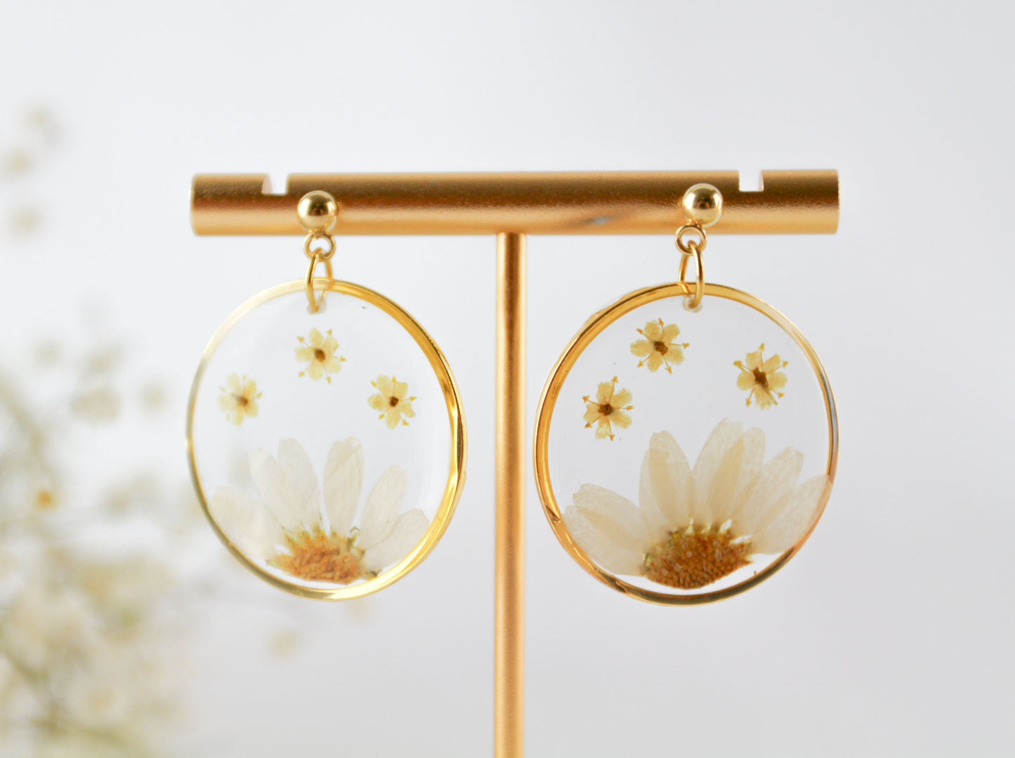Echte Daisy getrocknete Blüten Gänseblümchen Resin Ohrringe und Halskette