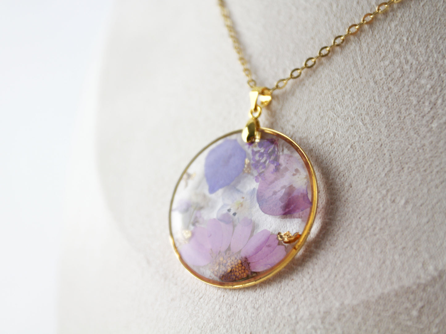 Echte lila rosa getrocknete Blüten Resin Ohrringe und Halskette