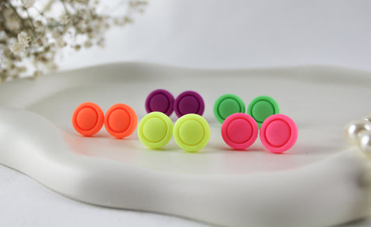 Neon Ohrstecker – Handgefertigte auffällige Polymer Clay Studs