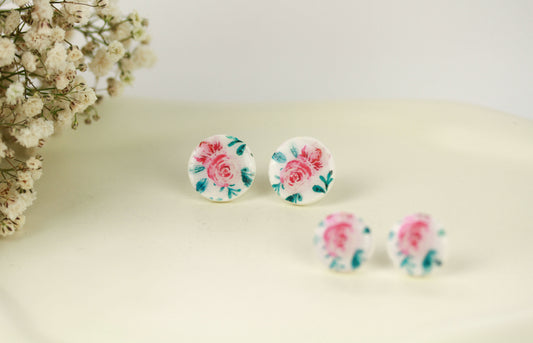Rosen Ohrstecker – Handgefertigte florale Polymer Clay Ohrringe