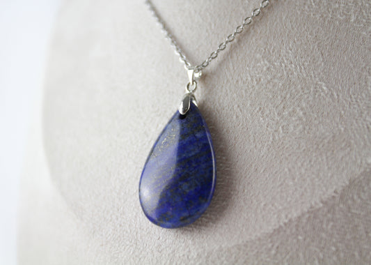 Lapislazuli & Muschelperlen – Naturstein-Blumen Schmuckset (Armband & Halskette)