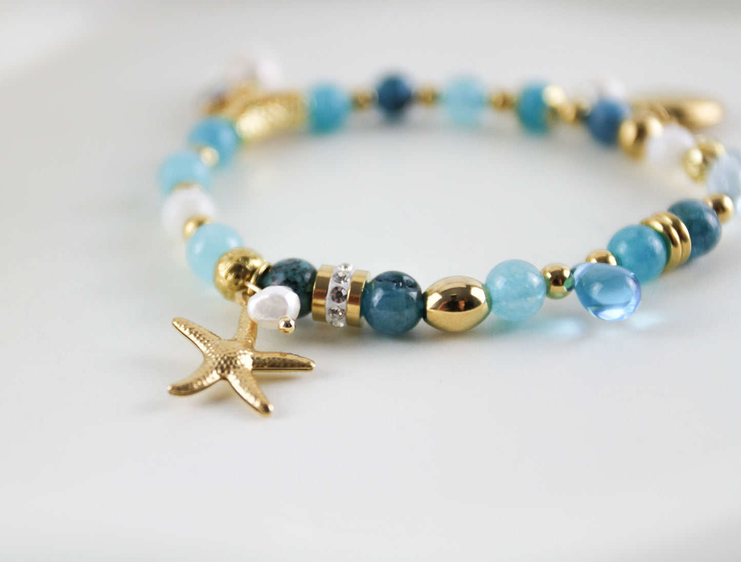 Magisches Aquamarin Armband Kollektion mit Natursteinen