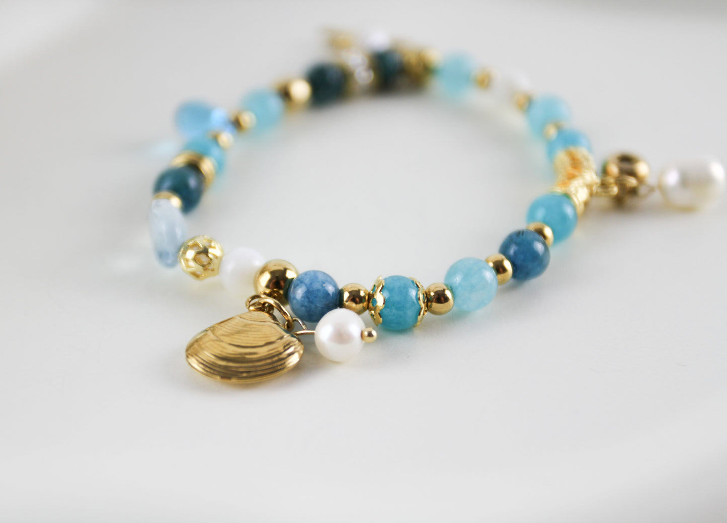 Magisches Aquamarin Armband Kollektion mit Natursteinen