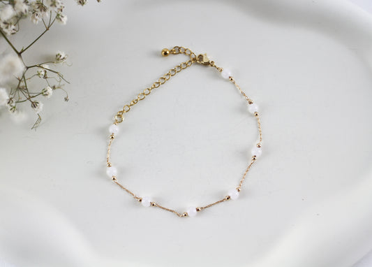 Elegantes Perlenarmband mit Kettenverschluss – Handgefertigtes Einzelstück