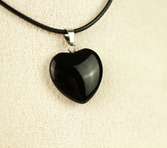 Onyx Herz Anhänger – Handgefertigte Naturstein-Halskette