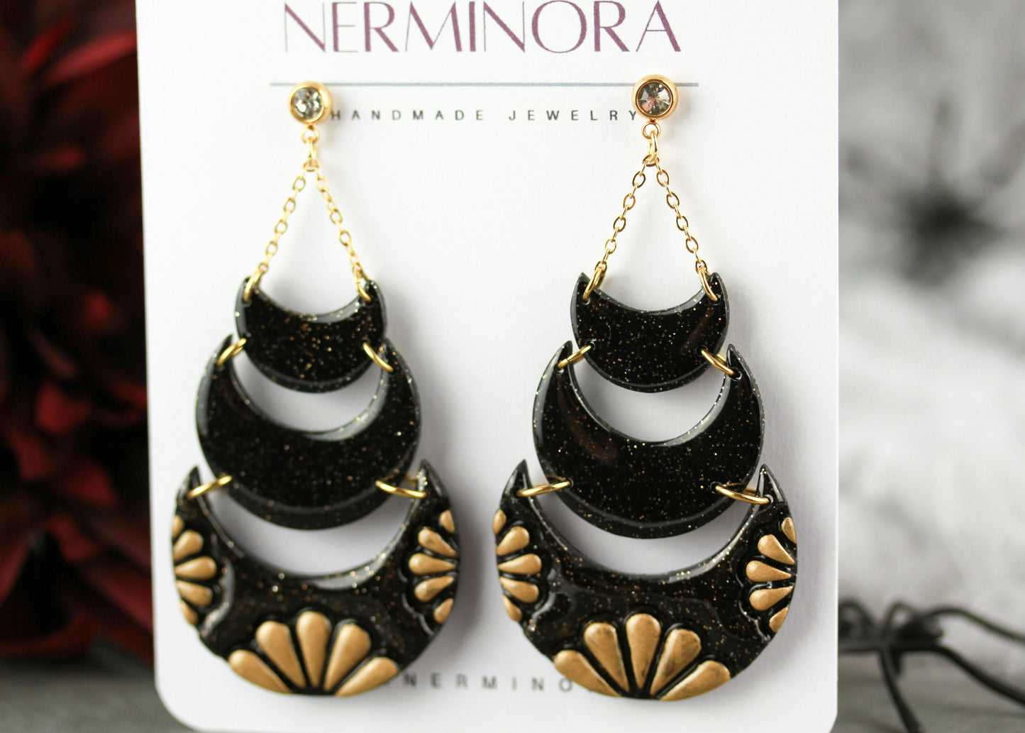 Schwarze Mond-Langohrringe – Handgefertigte Polymer Clay Statement Ohrringe