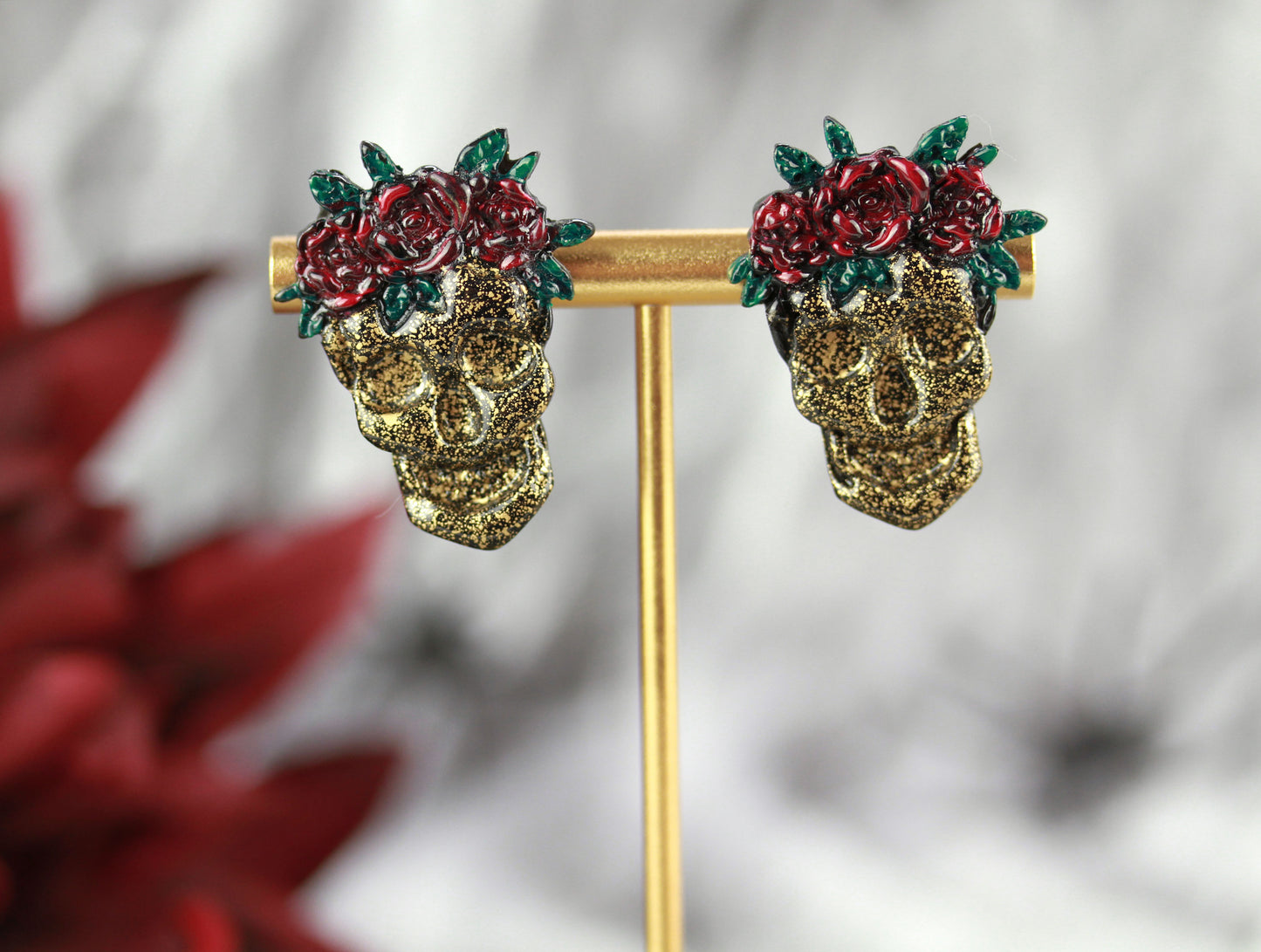 Totenkopf Ohrstecker – Handgefertigte Polymer Clay Studs | Halloween Edition