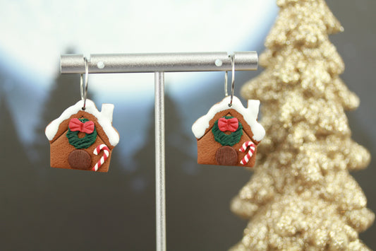 Lebkuchenhaus Weihnachts Ohrringe – Handgefertigte Polymer Clay Statement Ohrringe