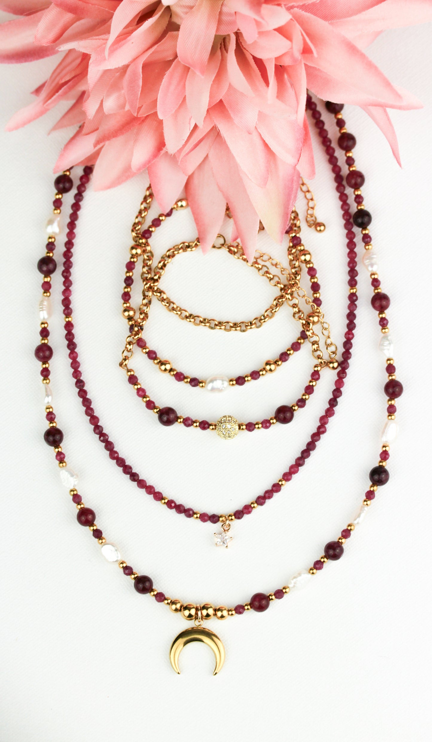 Garnet & Süßwasserperlen Schmuckset mit Mondanhänger – Handgefertigt