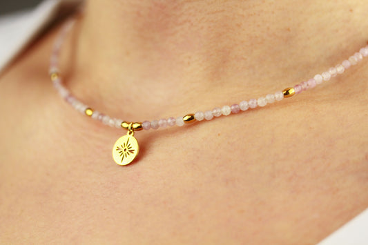 Rosenquarz Naturstein Perlenhalskette – Handgefertigt