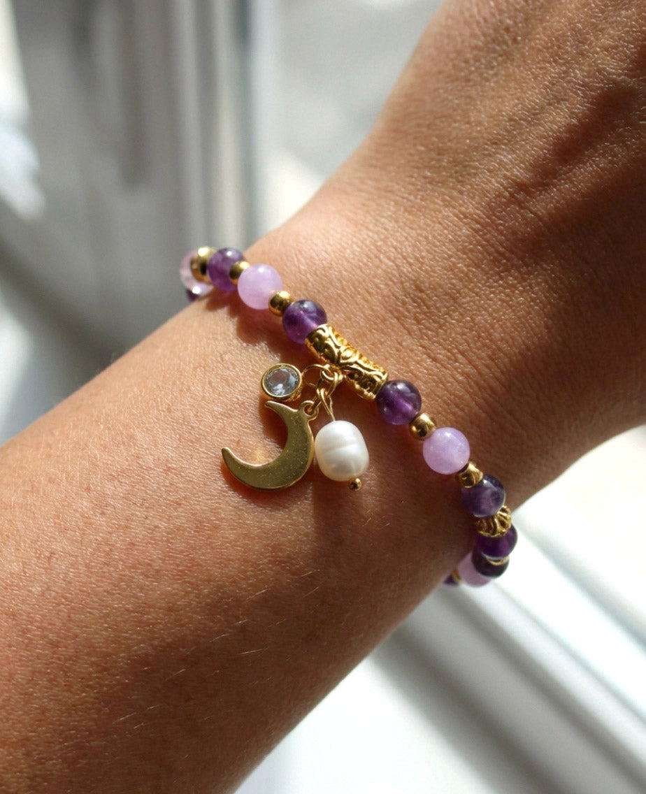 Armband aus Amethyst · Quarz · Süßwasserperle – Handgefertigtes Perlenarmband