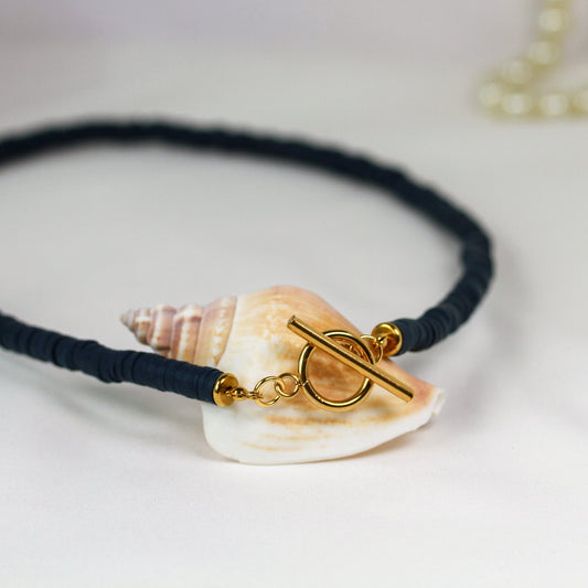 Golden Midnight – Blaue Katsuki-Halskette mit T-Bar-Verschluss