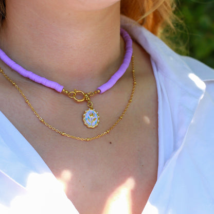 Baroque Tulip – Fliederfarbener Katsuki-Choker mit Medaillon-Anhänger