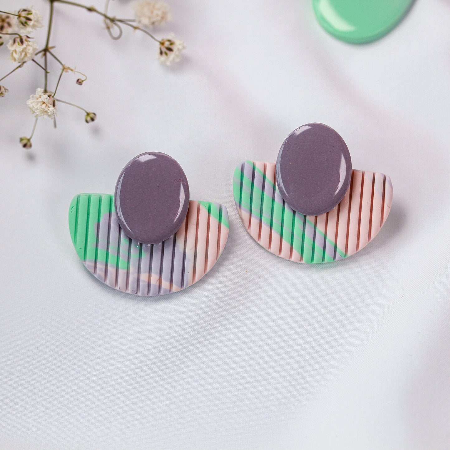 Lilac Mint Arc- Ohrringe