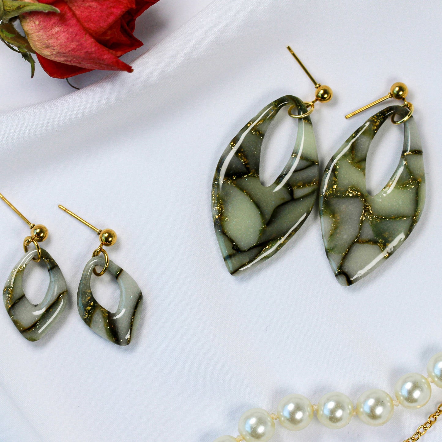 Sage Marble Leaf Mini – Ohrringe