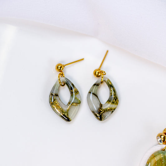 Sage Marble Leaf Mini – Ohrringe