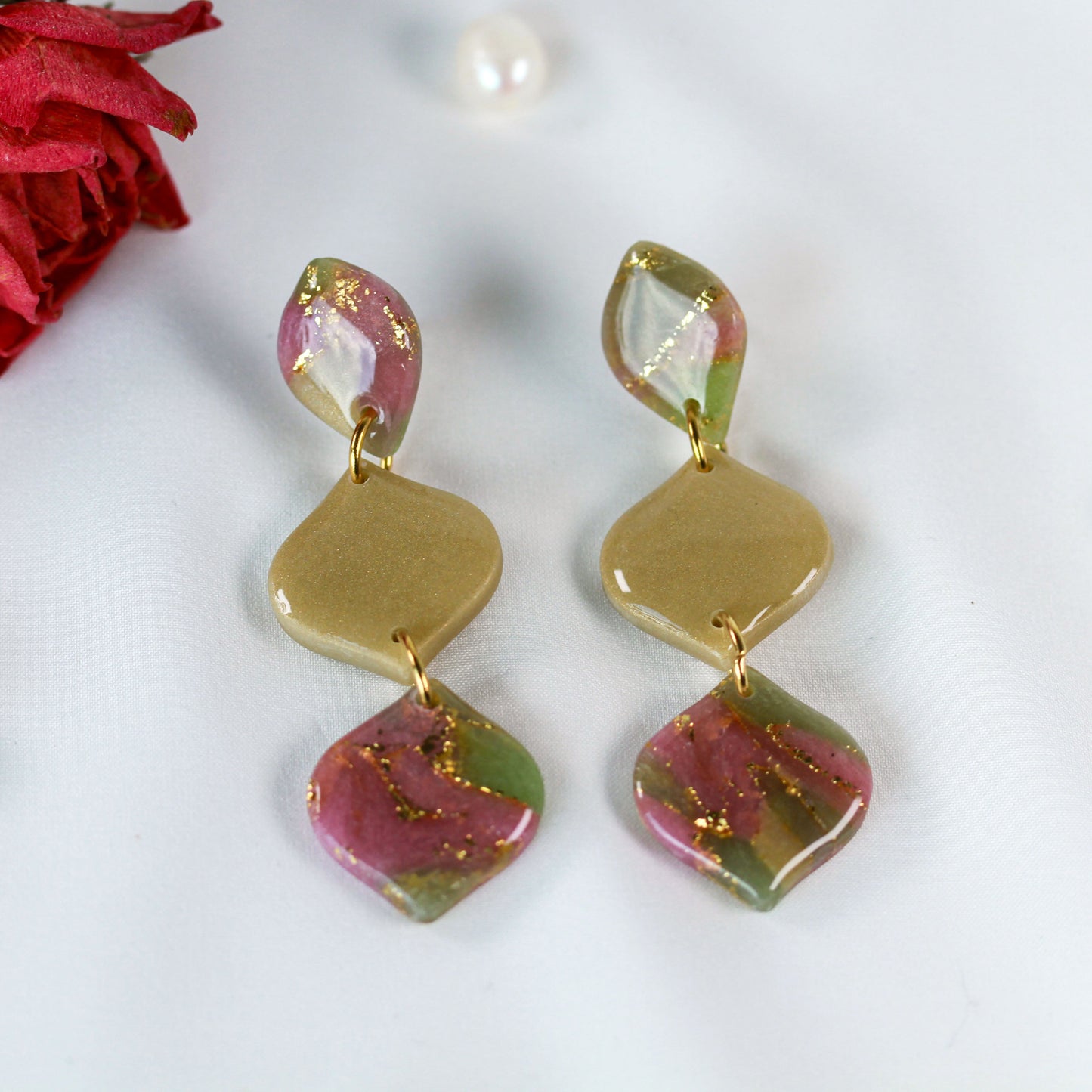 Olive Geometry Glow – Ohrringe