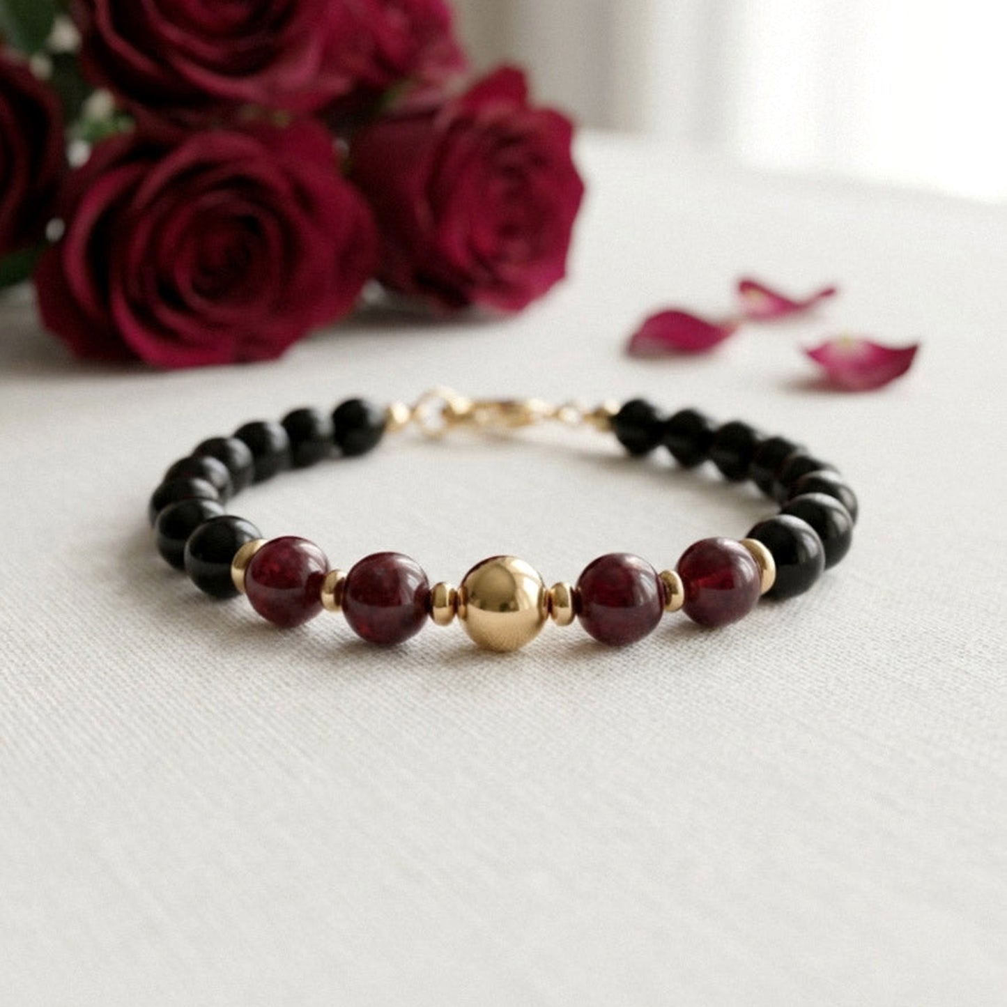 Midnight Garnet – Armband