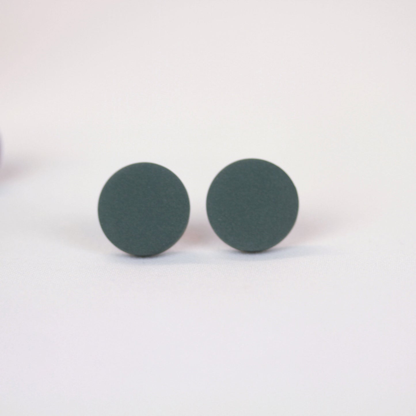 Minimal Studs – Ohrstecker