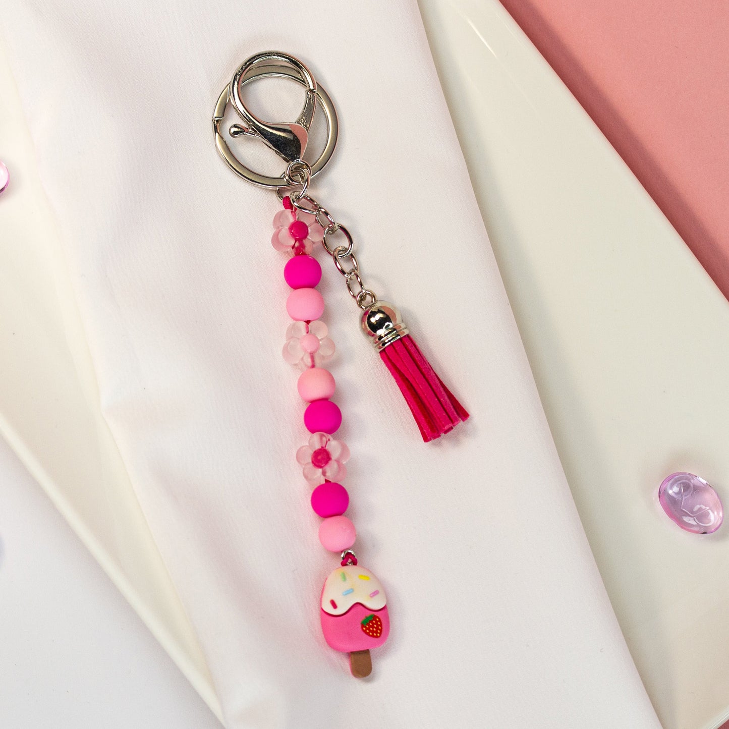 Creamy Charm – Verspielter Taschenanhänger in Eiscreme-Optik