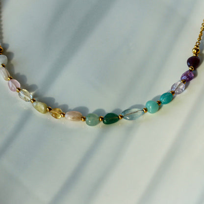 Rainbow Bloom – Bunte Naturstein-Halskette