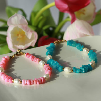 Rose Blue Pearl – Natursteinarmband mit Perlenakzenten