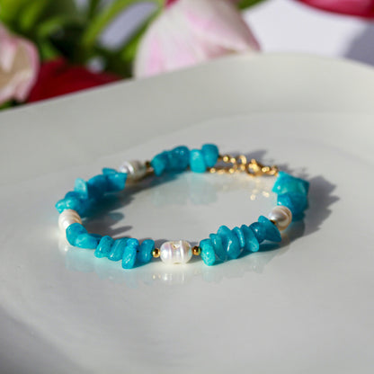 Rose Blue Pearl – Natursteinarmband mit Perlenakzenten