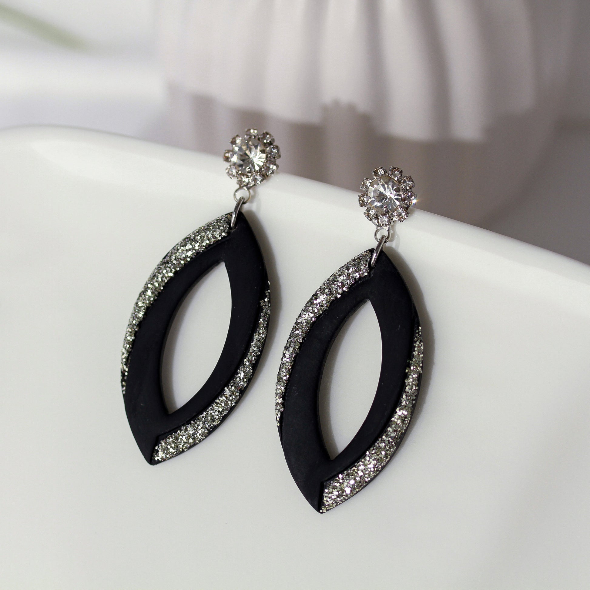 Black Ember – Ohrringe