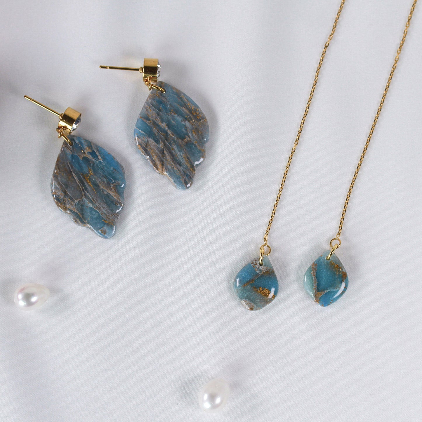 Blue Grey Marble Leaf – Ohrringe