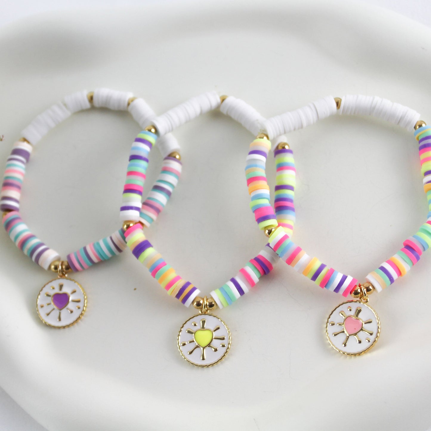 Radiant Heart – Katsuki-Armband mit Emaille-Herz