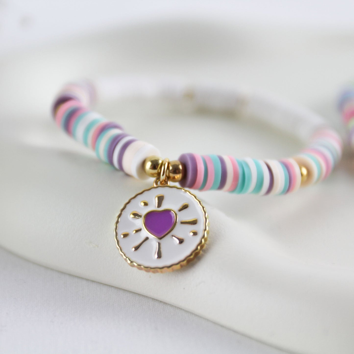 Radiant Heart – Katsuki-Armband mit Emaille-Herz