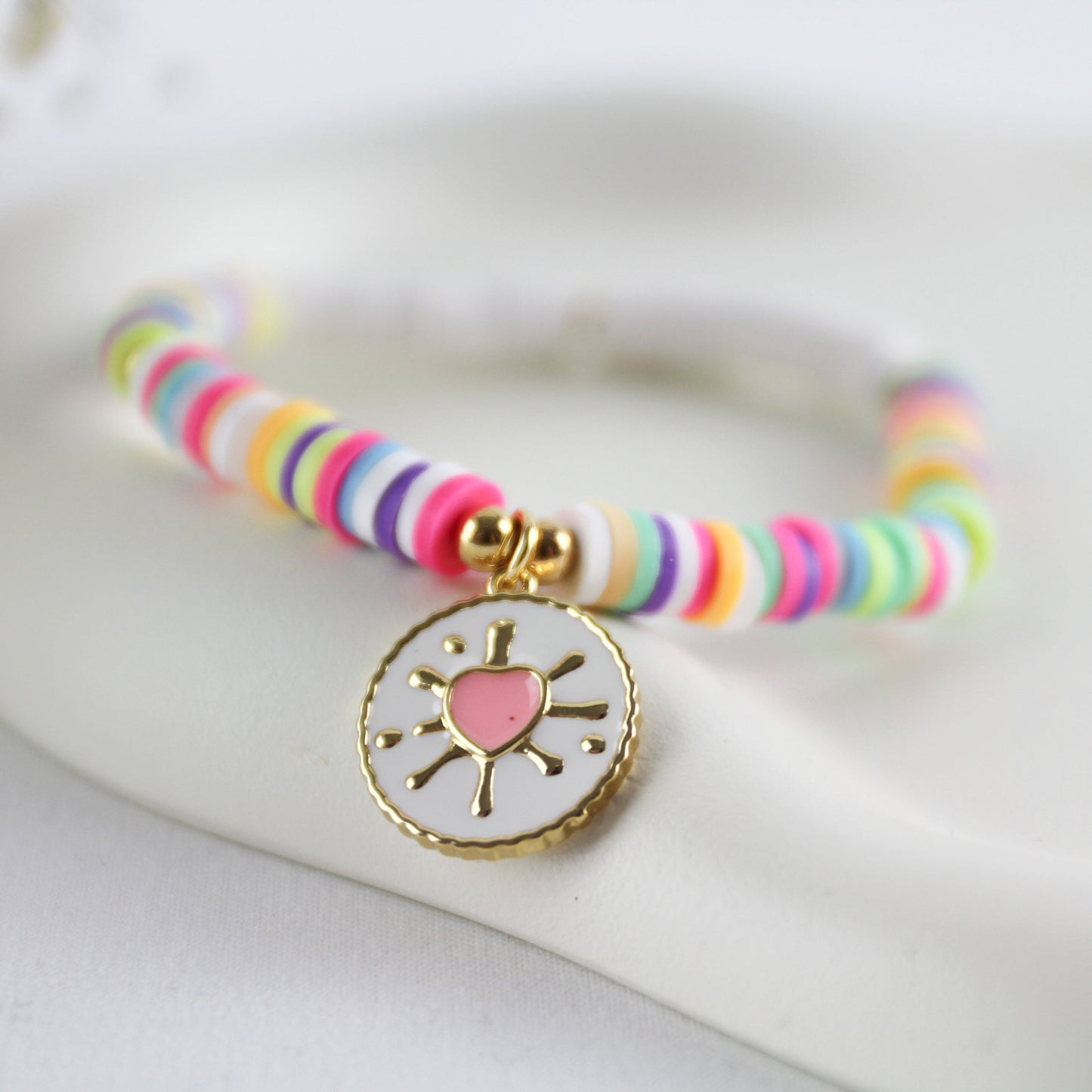 Radiant Heart – Katsuki-Armband mit Emaille-Herz