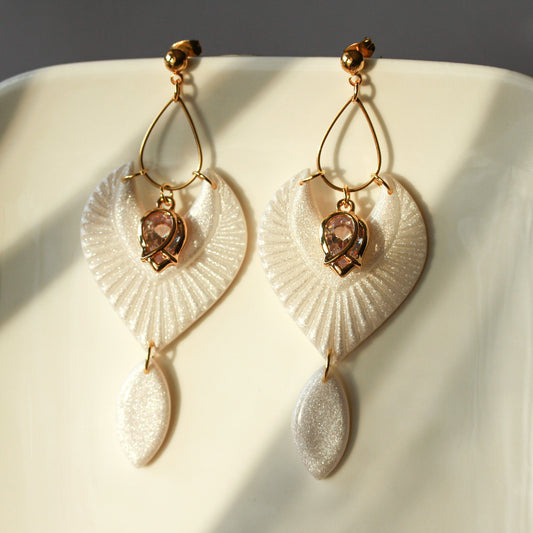 Mother-of-Pearl Leaf Drops - Ohrringe
