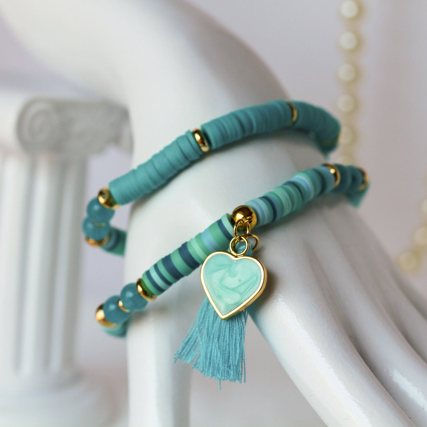 Aqua Aura – Mehrlagiges Katsuki-Wickelarmband mit Natursteinperlen
