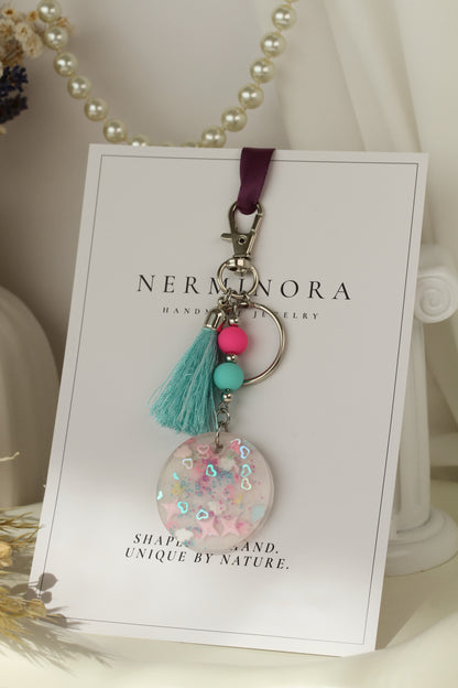 Pastel Confetti – Schlüsselanhänger & Bag Charm in Pastell mit Resin-Anhänger und Quaste
