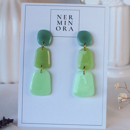 Jade Sorbet – Dreistufige Ohrhänger in Jadegrün