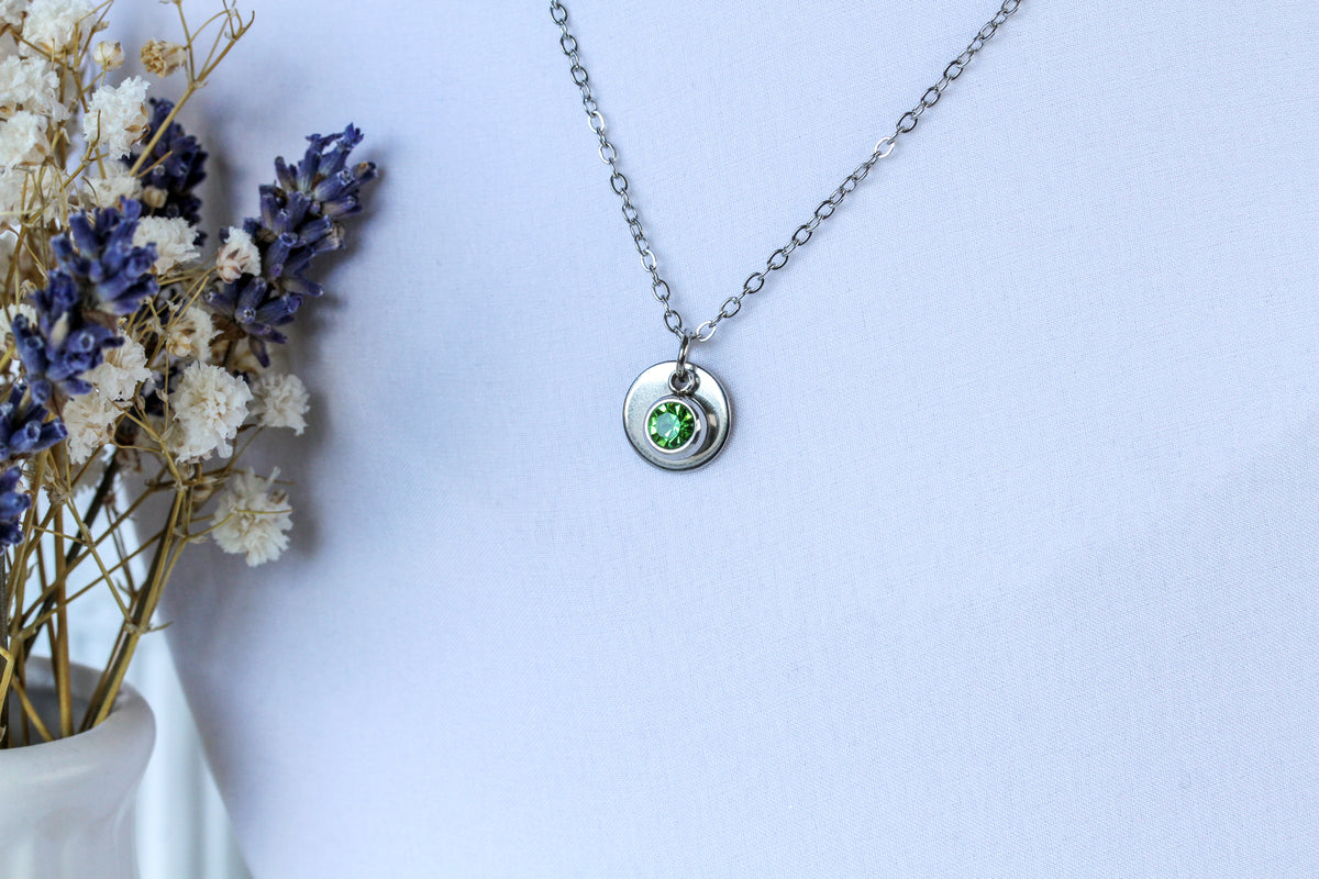 Birthstone Glow – Halskette in Geburtssteinfarbe